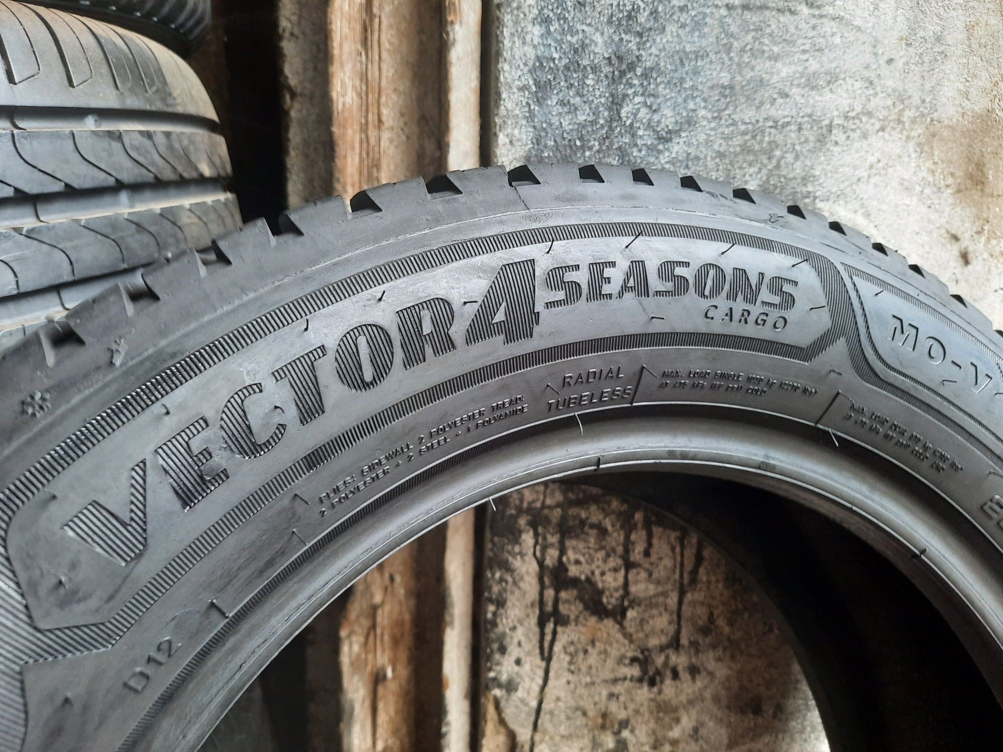 225/55 R17C Goodyear Vector 4Seasons Cargo MO-V 2шт. 8мм 2022