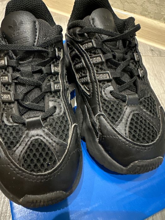 Оригінальні ADIDAS Ozmillen EL I