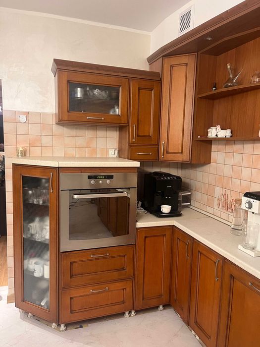 Zestaw dębowych mebli kuchennych