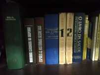 Livros antigos diversos