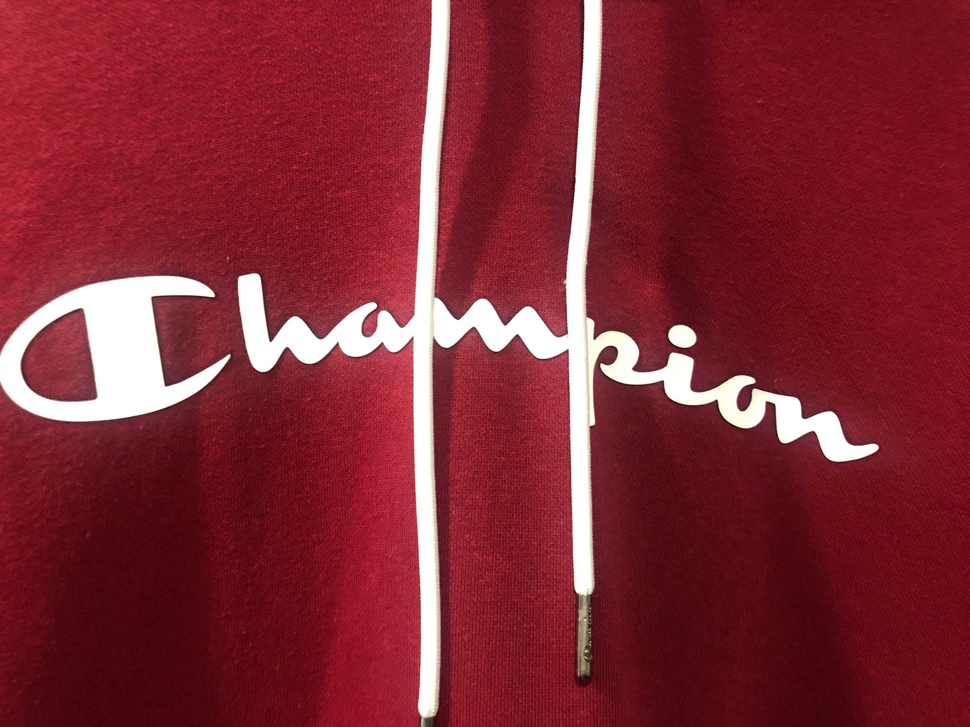 Hoodie Champion em Bordeaux