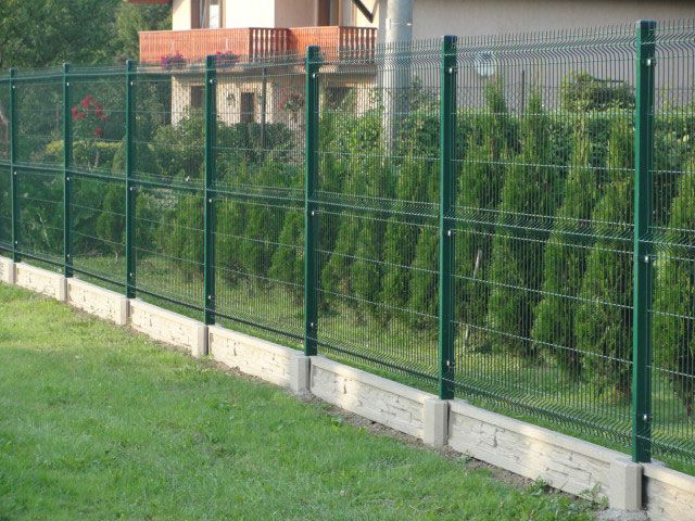 Ogrodzenie panelowe 1.23m x 2.50m drut 4mm plus podmurówka betonowa