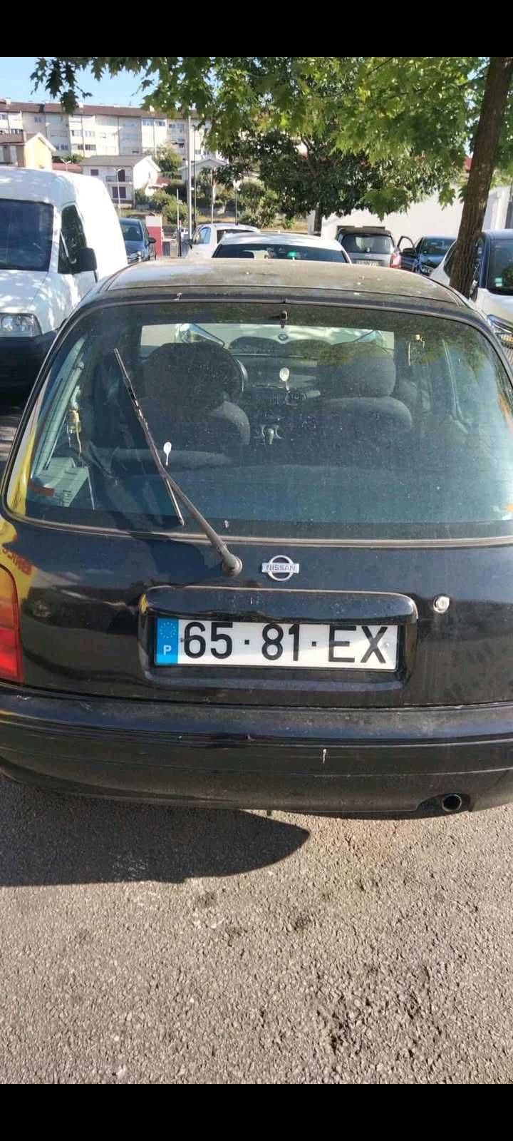 Nissan Micra usado em bom estado