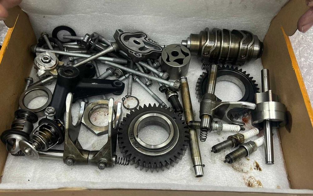 MOTOR KTM 1290 SUPER ADVENTURE R 2015 Nº 7 -6 0 7*1 3 4 5 9*