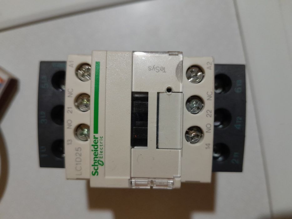 Продам магнітний  пускатель