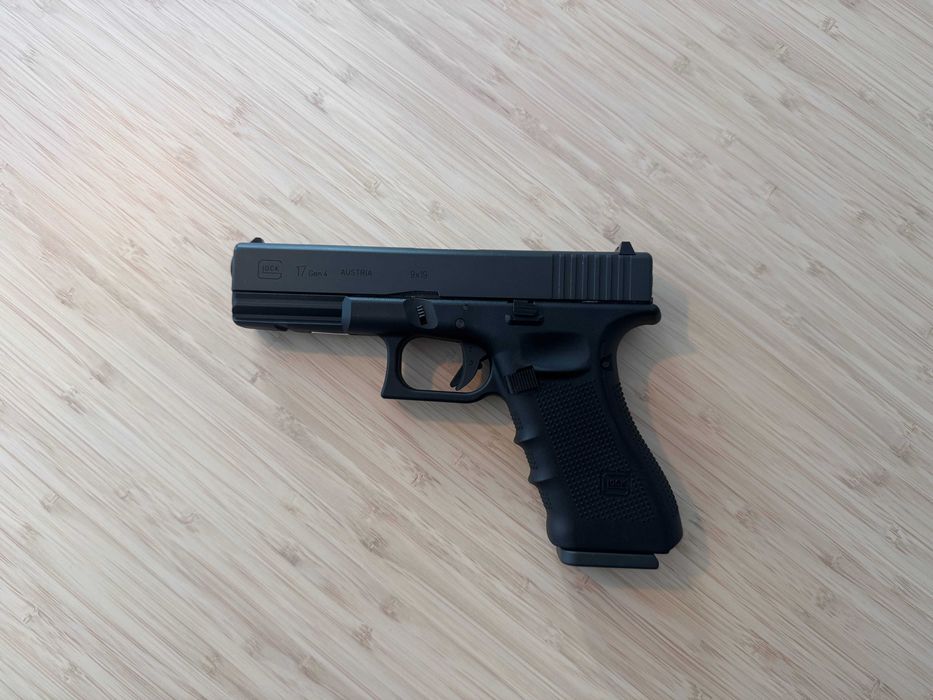 Pistola Pressão de AR (CO2) Umarex Glock 17 GEN4 + extras