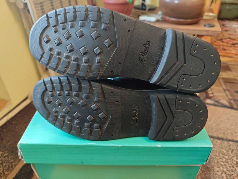 Зимові шкіряні чоловічі черевики Clarks р.43