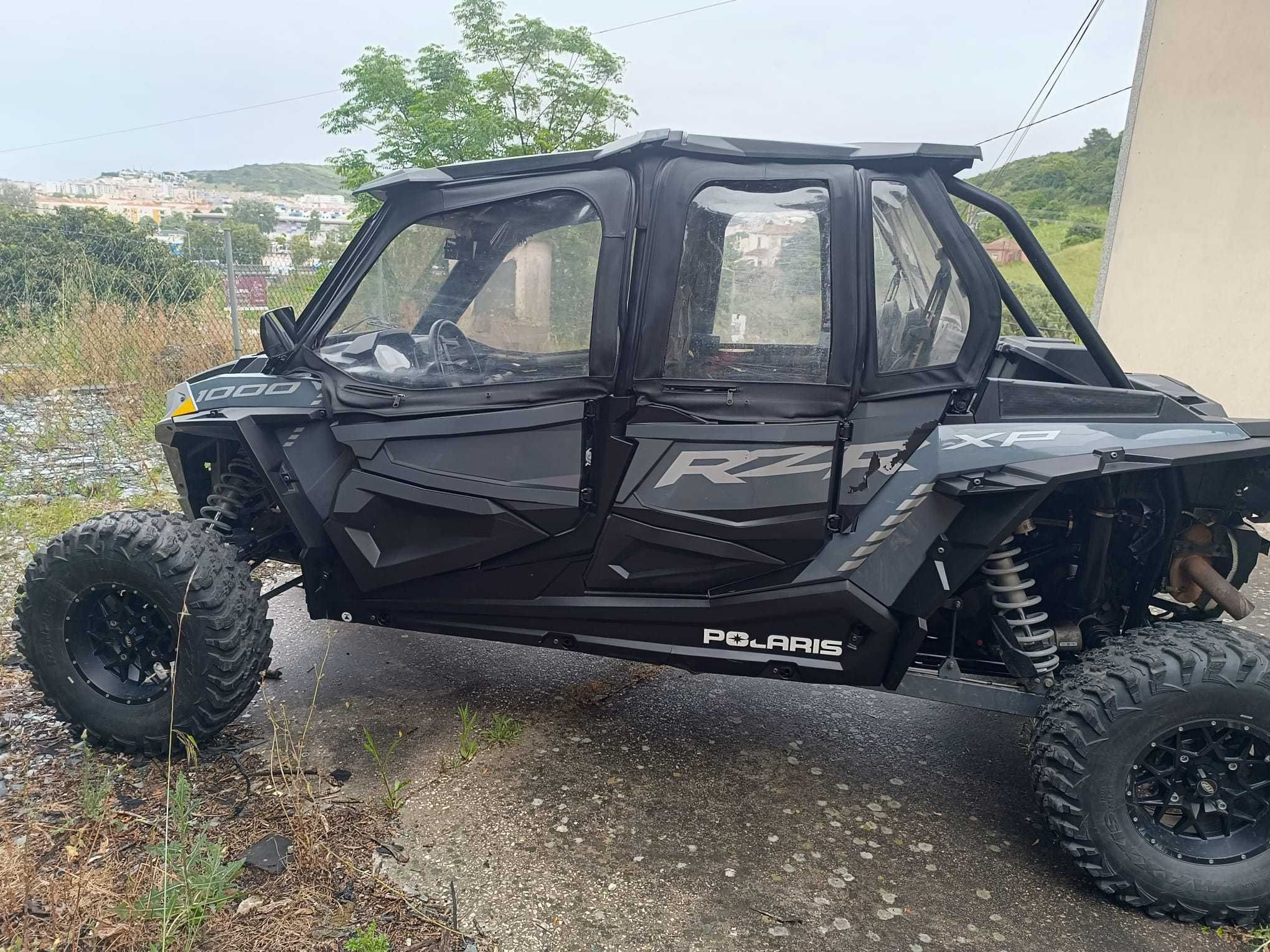 Polaris RZR XP 4 lugares - Família