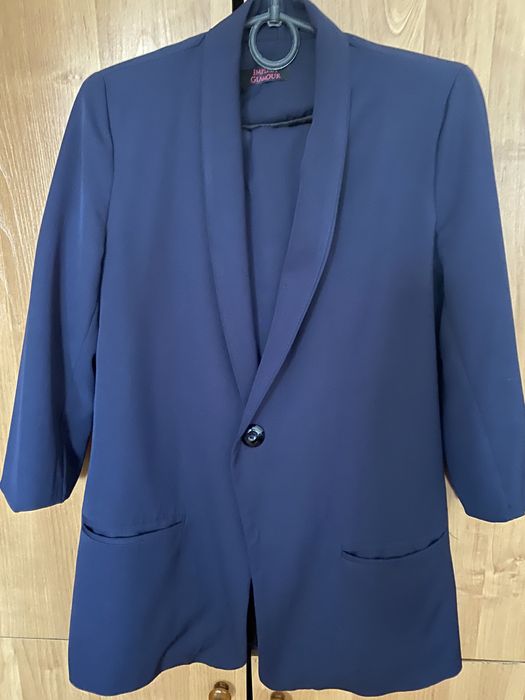 Продам костюм