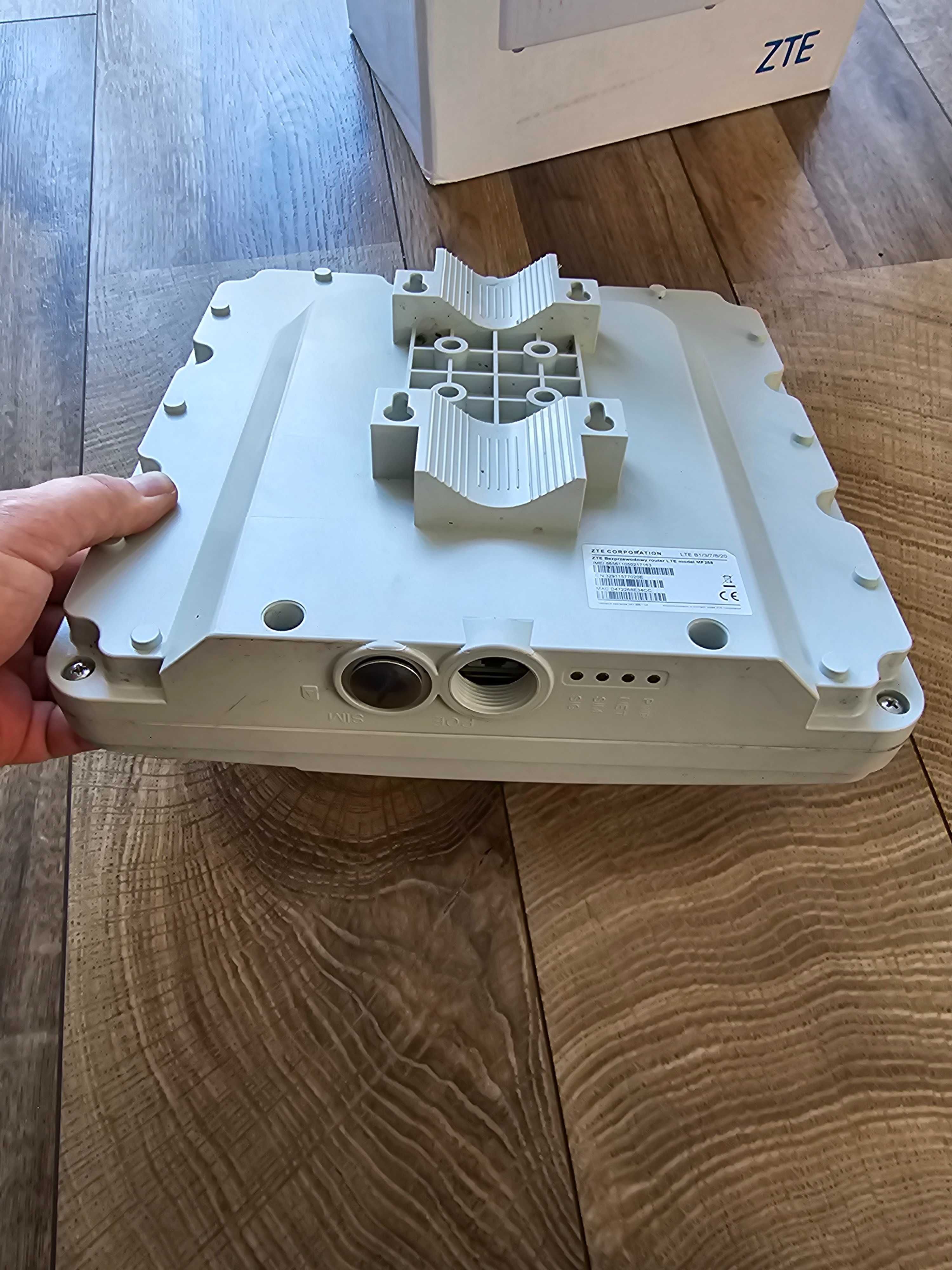 ZTE Zestaw ODU-IDU MF258 a/b/g/n/ac (LTE) 800Mbps