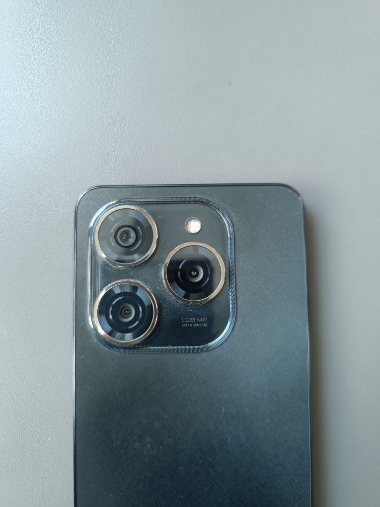 Telefon smartfon tecno Spark 20 pro 8 /256 gb