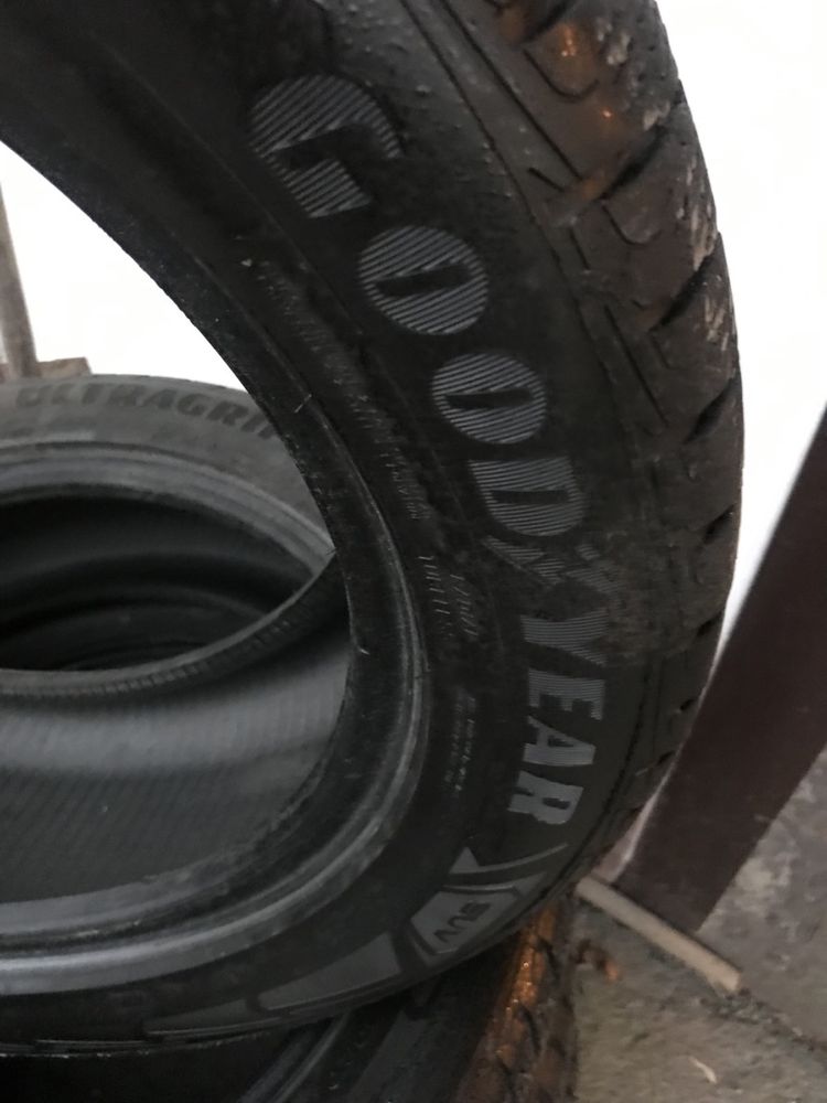 Автошини  GoodYear  225/55R18