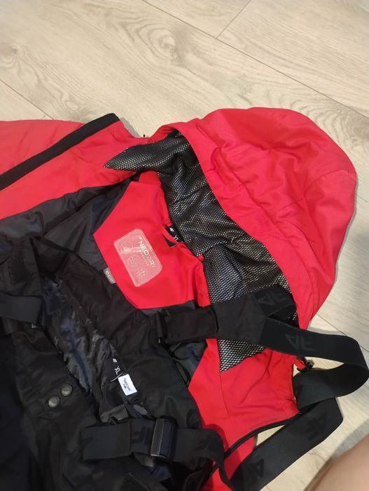 Męski kombinezon narciarski 4F NeoDry 10 000/5 000 r XL