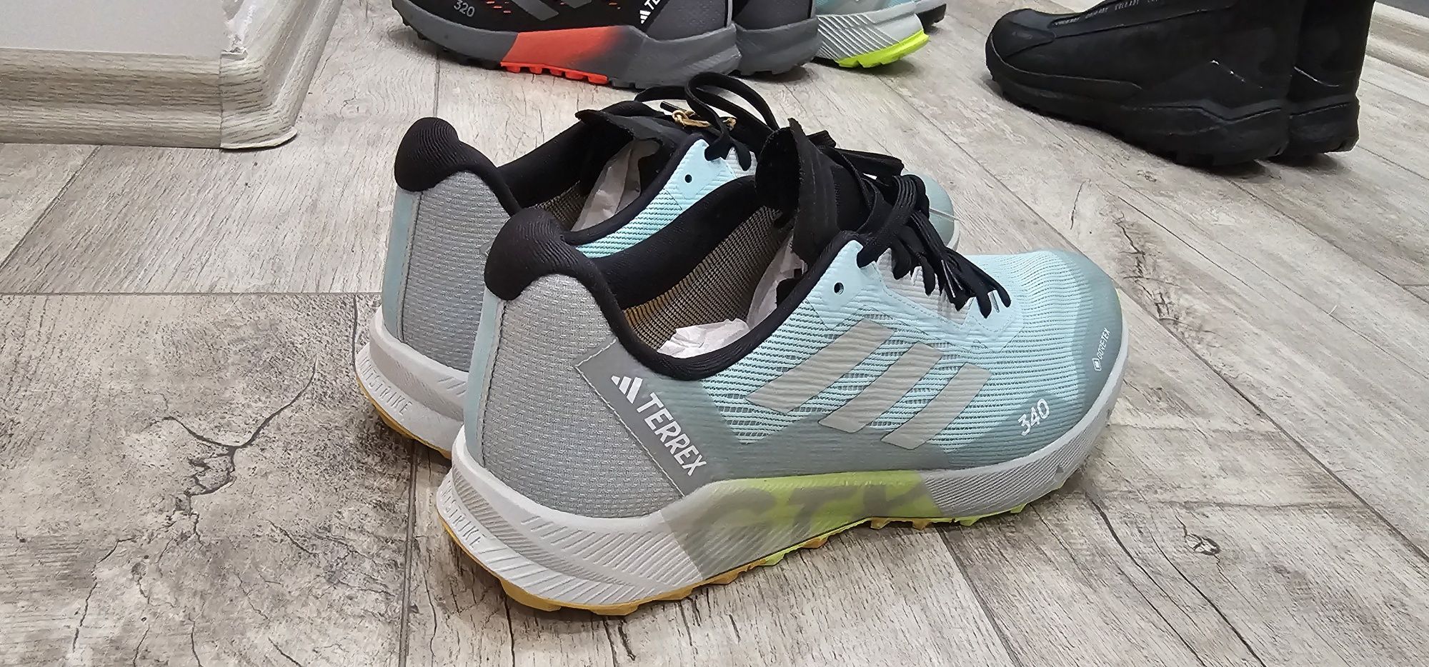 Buty trailowe adidas TERREX AGRAVIC FLOW 2 GTX Rozmiar 45 1/3