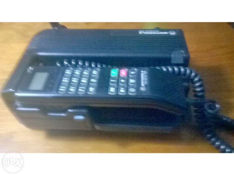 Telemóvel da marca Motorola 1000 "Vintage"