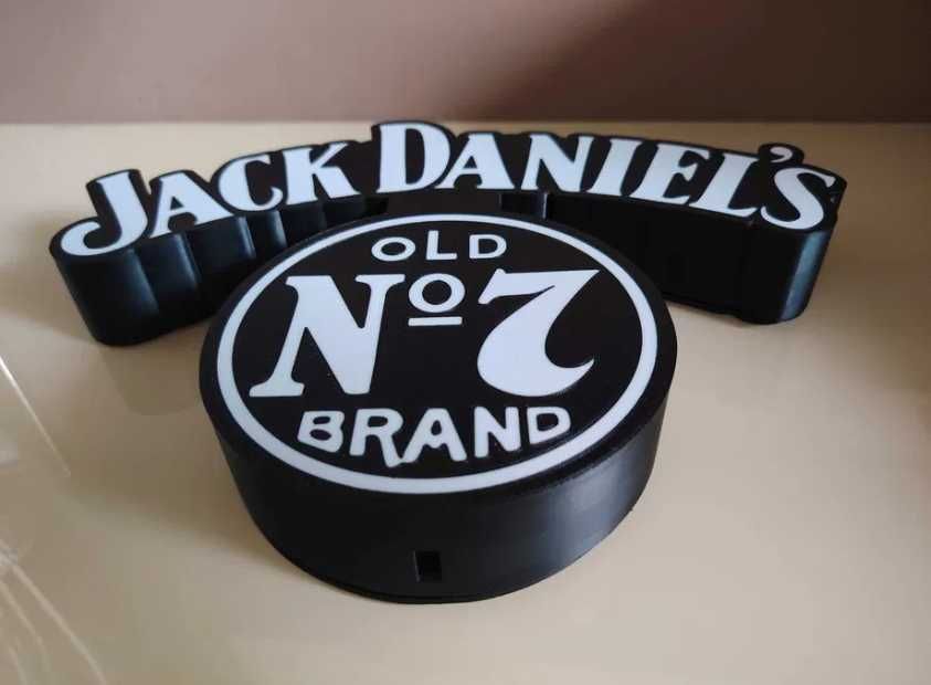 Sprzedam unikatową lampkę z kultowym logo Jack Daniel's Old No. 7