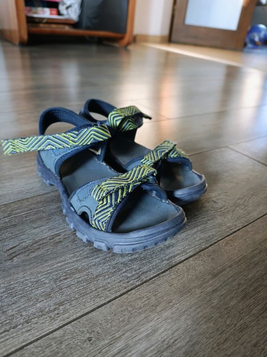 Sandały Decathlon 34/35