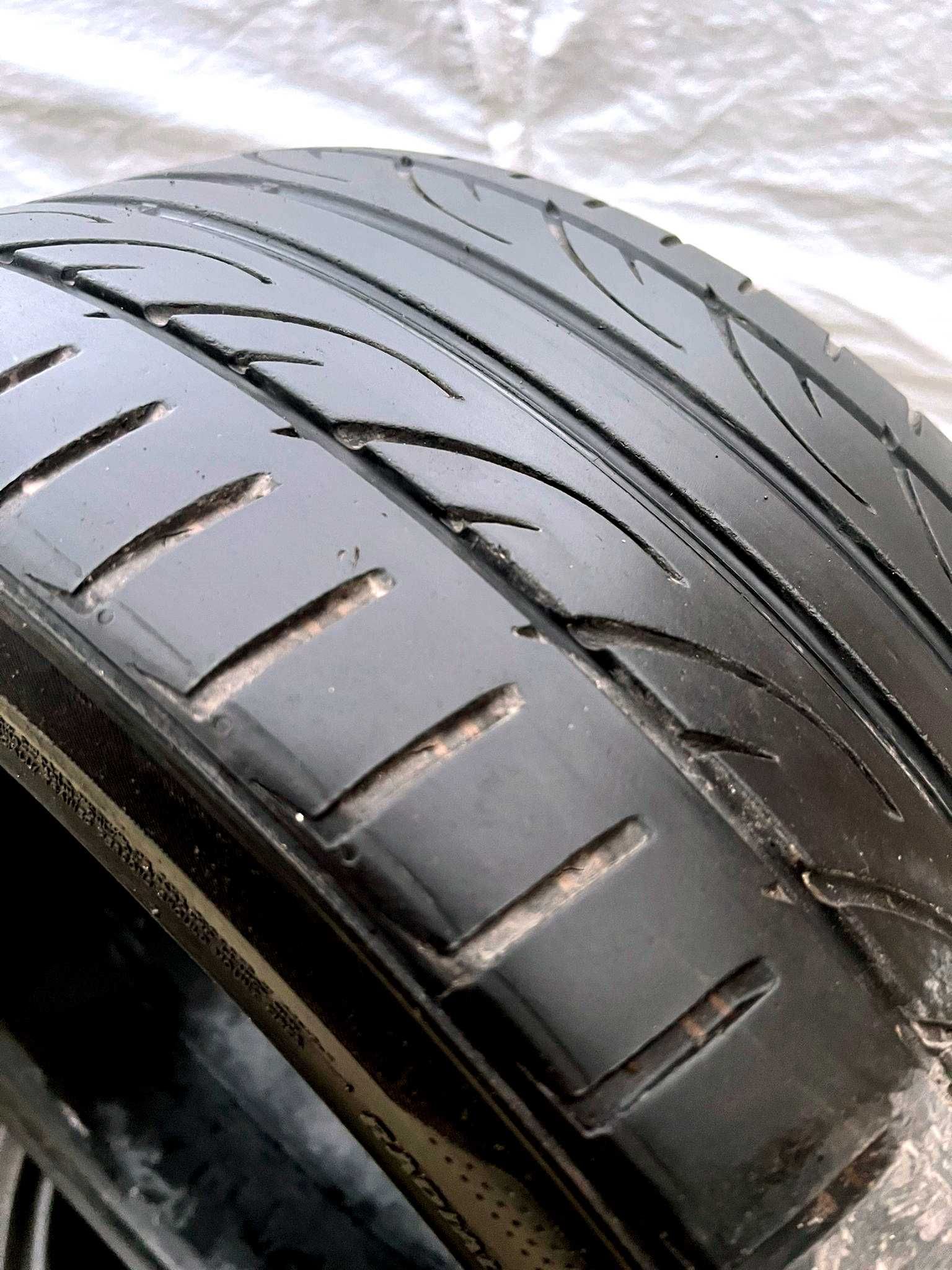 Pneus Hankook Ventus V12 Evo2 - 235/40/18 - Muito bons