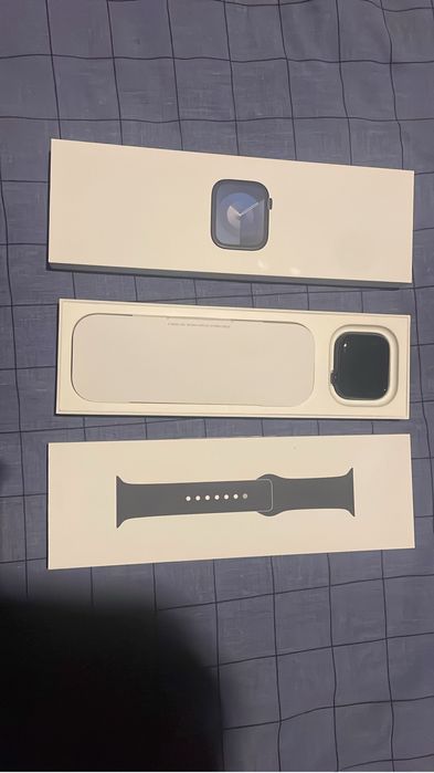 Apple Watch Series 9 (GPS) com Bracelete, Meia-Noite Aluminio, 45mm