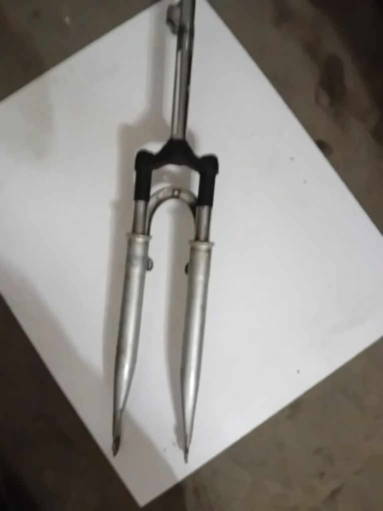 Widelec z amorem 28