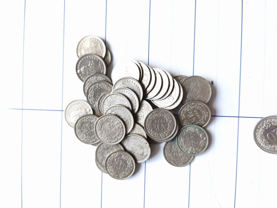 85 franków szwajcarskich poniżej kursu, monety