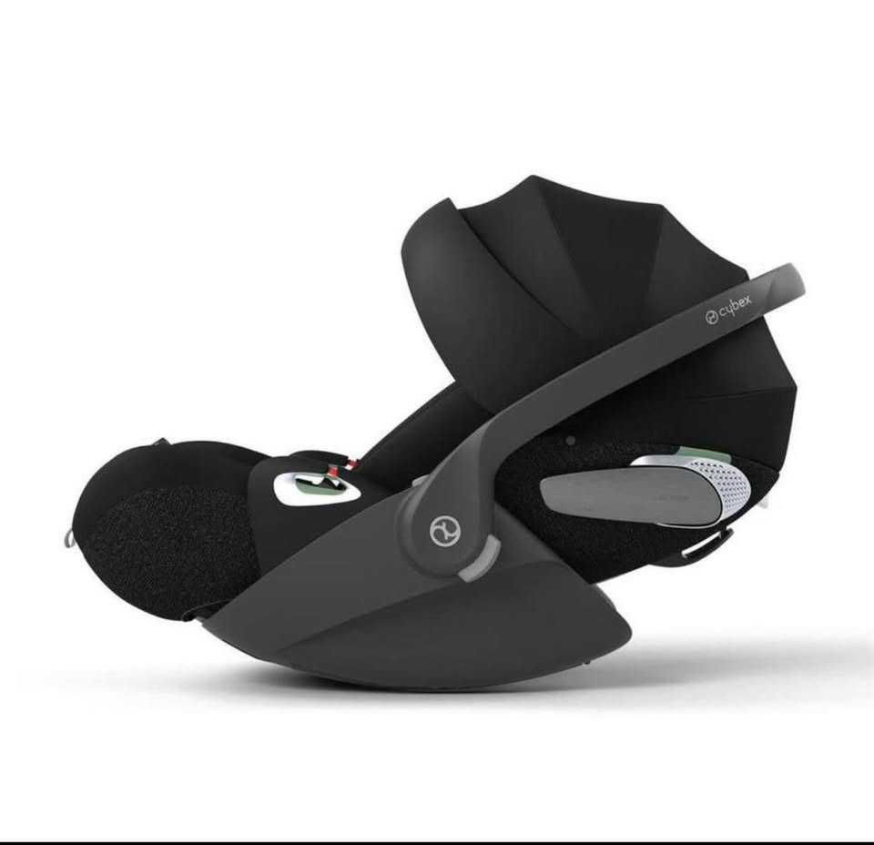 Conjunto Ovo Cybex Cloud Z e carrinho Quinny Moodd