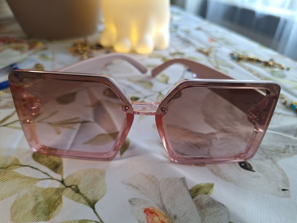 Okulary przeciwsłoneczne kwadraty