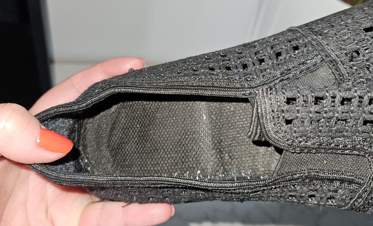 Czarne nowe loafersy espadryle oddychające 40