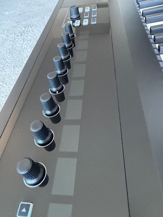 Teclado Native Instruments Komplete Kontrol S88 MK1 – Excelente Estado