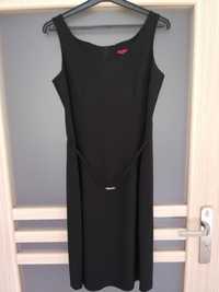 Mała czarna elegancka sukienka bez rękawów 40