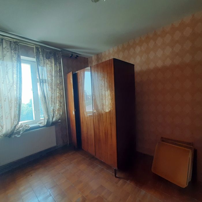 Продам 3-кімн. квартиру в Узині з автономним опаленням