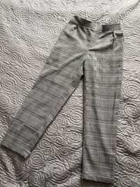 Modne spodnie w kratę