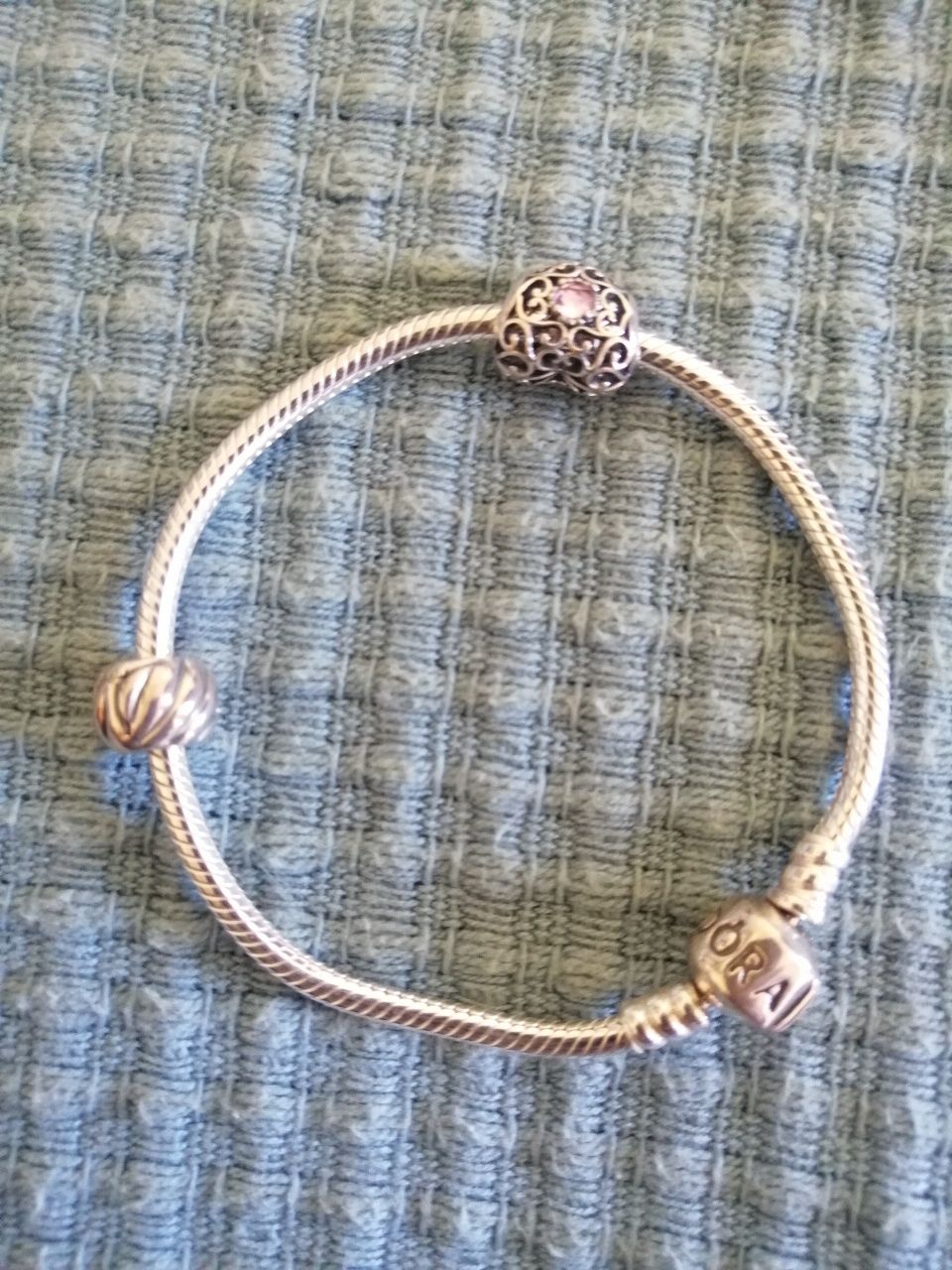 Pulseira Pandora (17,5 cm) com caixa