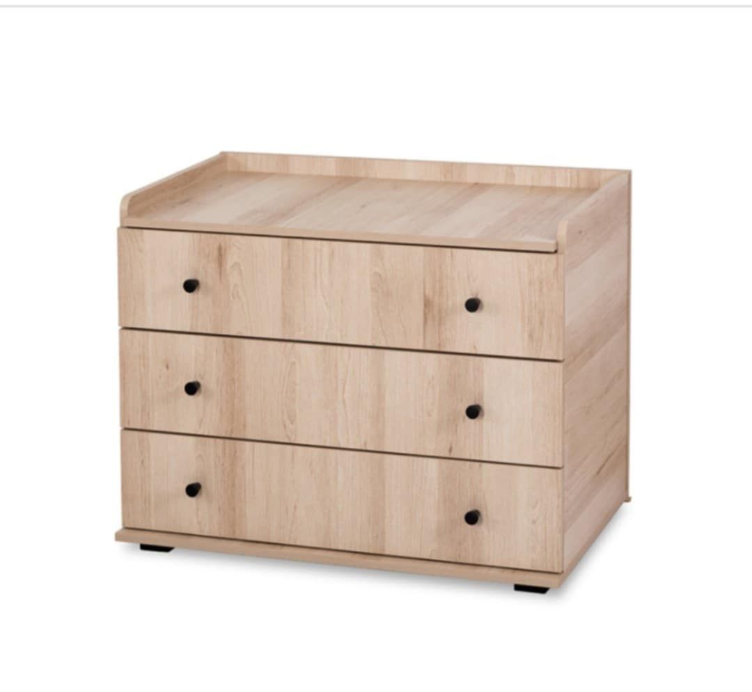 Łóżeczko plus komoda