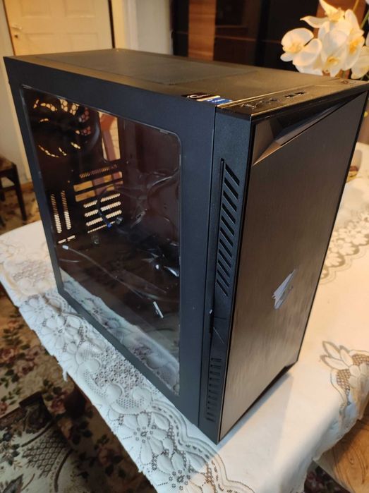 Obudowa Gigabyte Aorus C300 Glass RGB