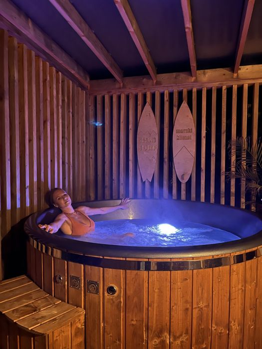 Ogrodzony domek nad morzem Sasino z balią kominkiem jacuzzi kaszuby