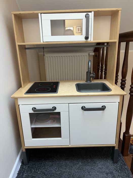 Drewniana kuchnia ikea