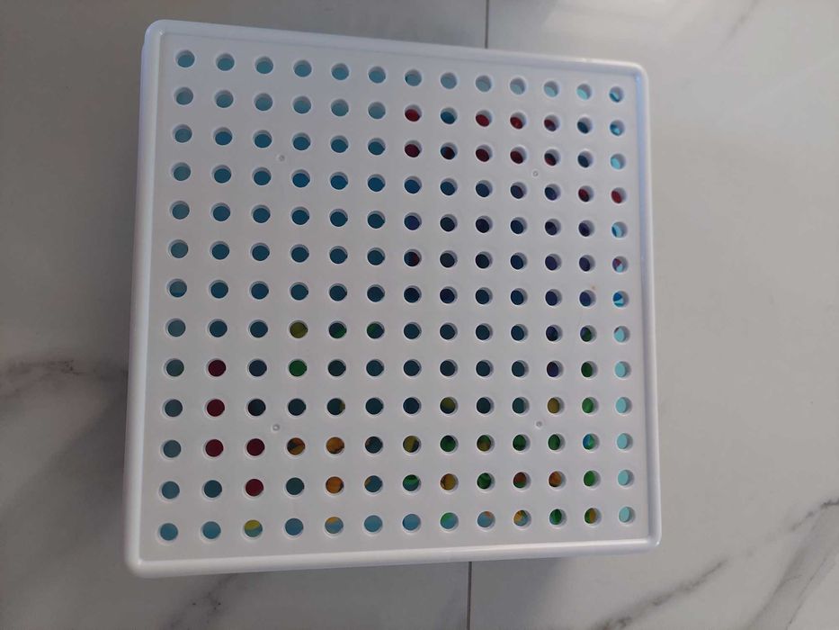 яскрава мозайка- конструктор з викруткою