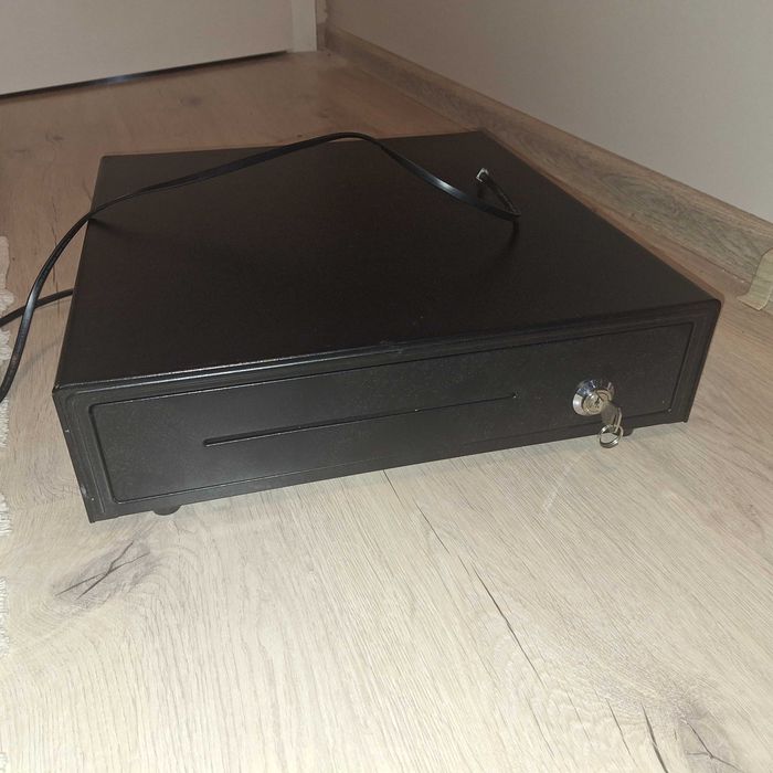 Duża szuflada kasowa