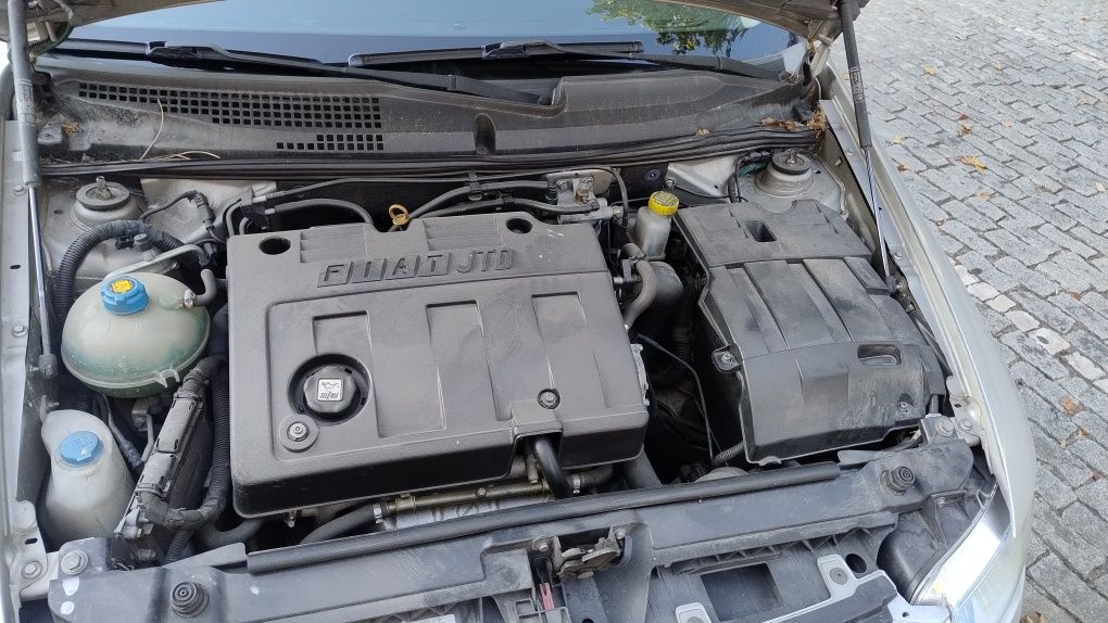 Fiat stilo 1.9 gasóleo 5 lugares, em bom estado, e económico