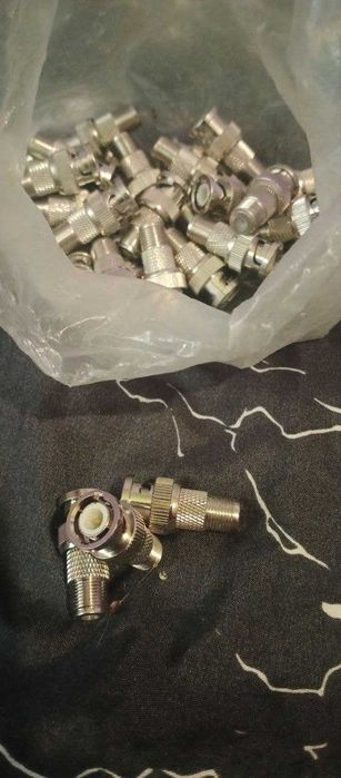 Роз'єм BNC-F Італія