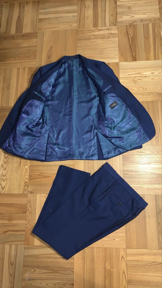 Elegancki garnitur męski Arber M