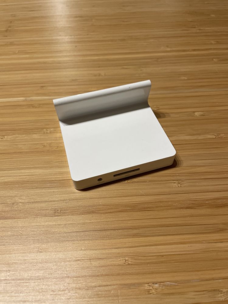 Stacja dokująca Apple MC940ZMA do iPada 2/3 A1381