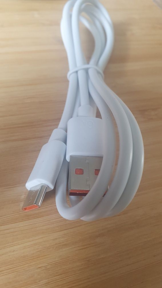 Kabel usb-C bialy