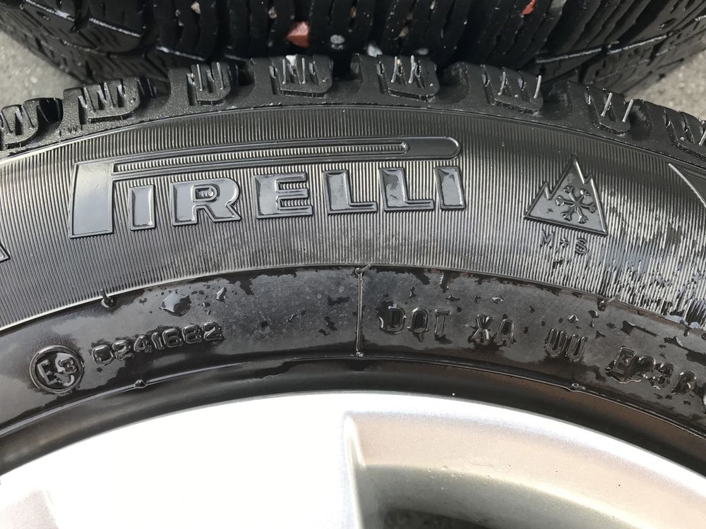 Колеса Opel диски 5/110 шини 195/65 r15 зима Pirelli
