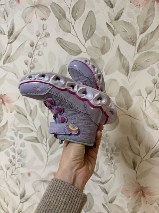 Skerchers 15 см світяться зимові сапожки на дівчинку