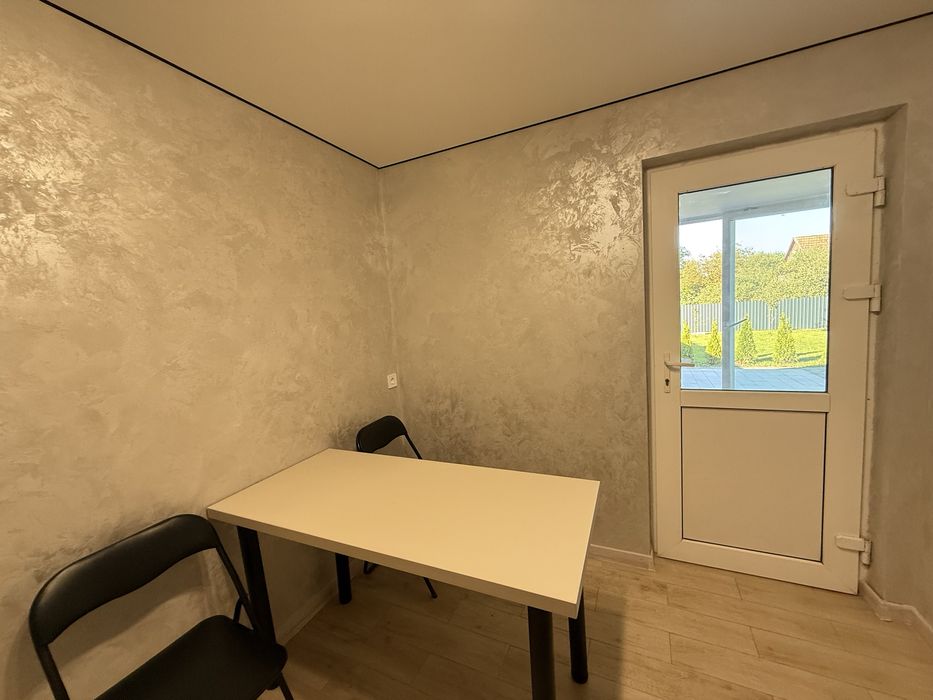 Сучасний новий будинок у передмісті! Продаж