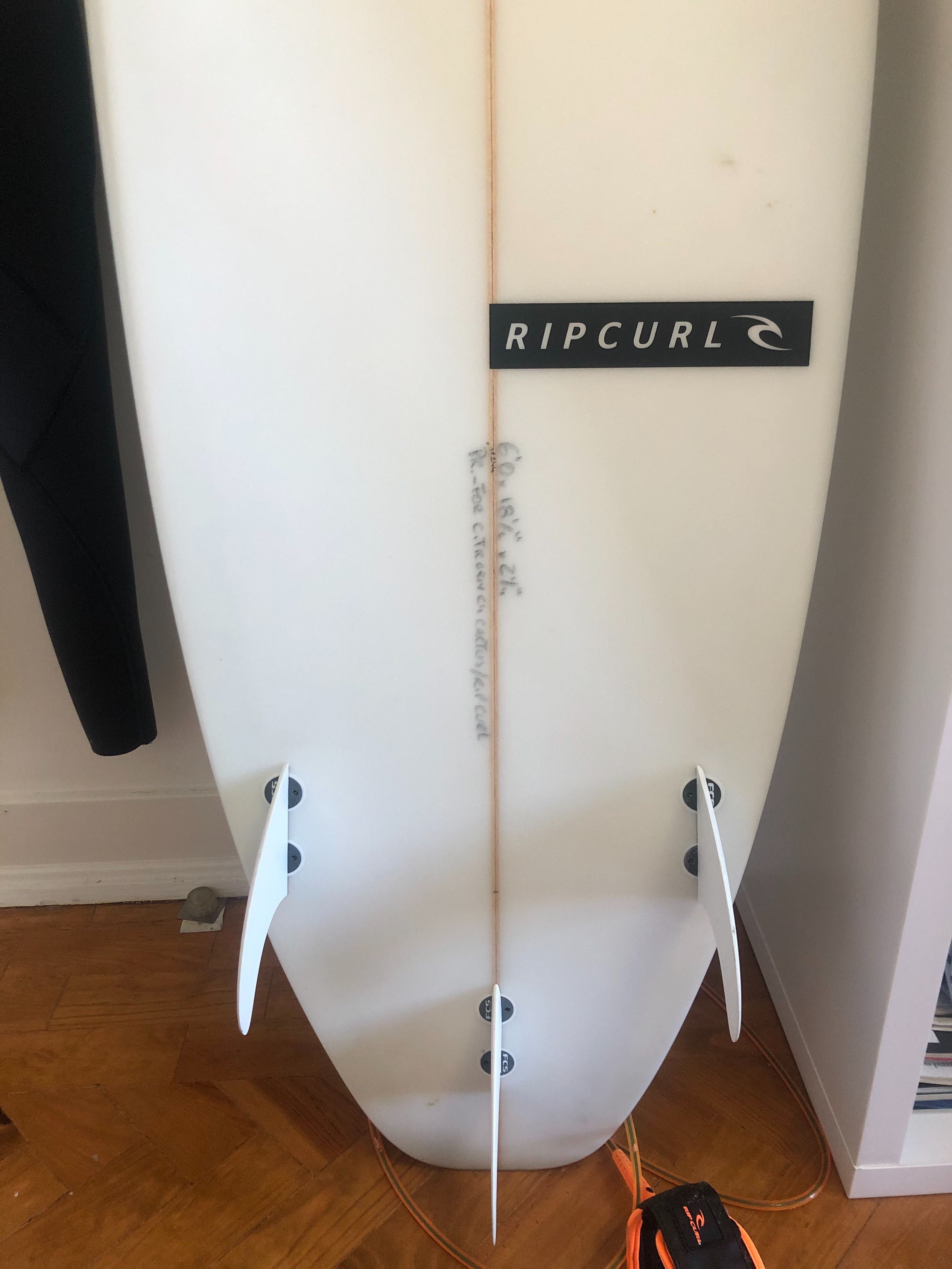 Prancha de Surf + fato Rip Curl
