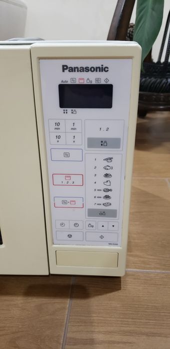 Kuchenka mikrofalowa Panasonic