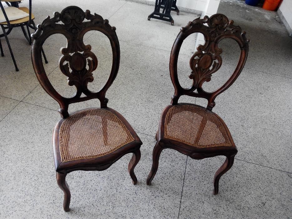 Cadeiras Antigas em Pau Santo (Oportunidade)
